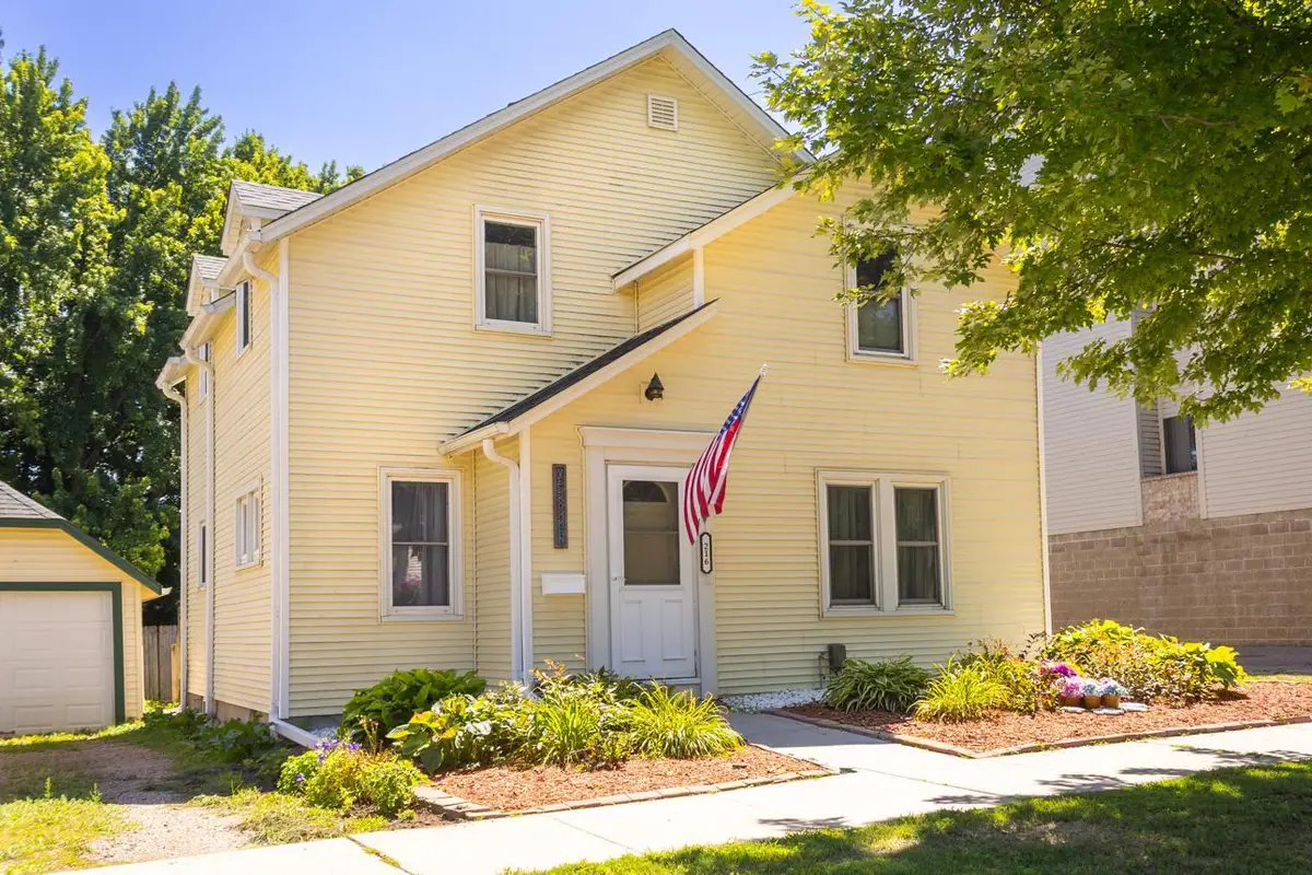 216 E 3rd Street, Chaska, MN 55318 - #1