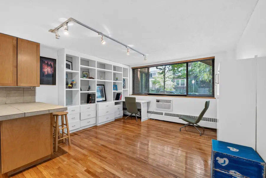1912 Dupont Avenue S #105, Minneapolis, MN 55403 - #2