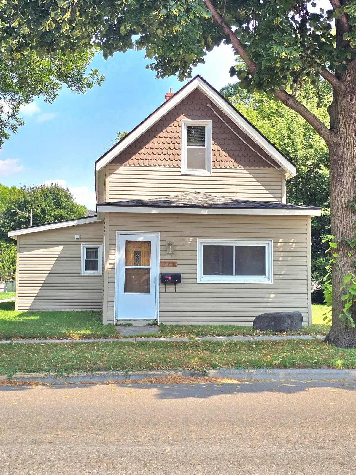 801 5th Street Sw, Willmar, MN 56201 - #1