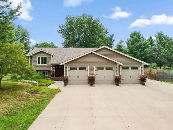 947 Sherman Road, Hudson, WI 54016