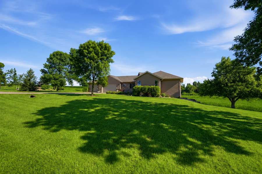 126 57th Avenue Ne, Willmar, MN 56201 - #2
