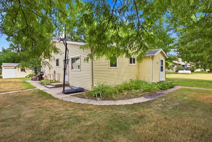200 Grant Street N, Colfax, ND 58018 - #2