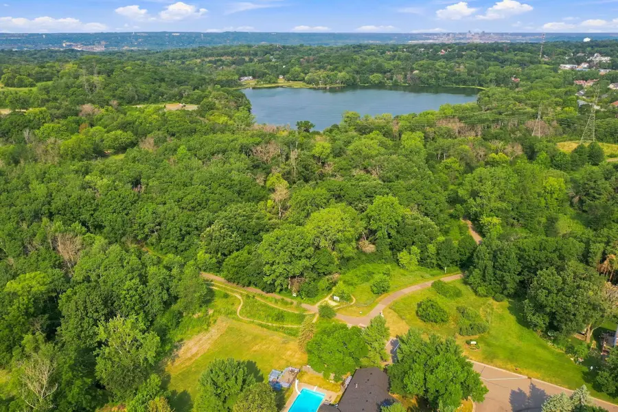 6649 Buckingham Road, Woodbury, MN 55125 - #2