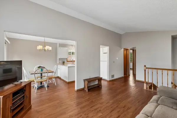 4209 Braddock Trail, Eagan, MN 55123