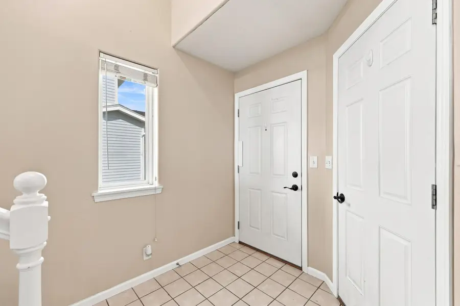 4326 39 1/2 Avenue S, Fargo, ND 58104 - #2