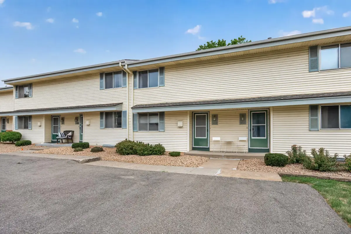 459 Mailand Court S, Maplewood, MN 55119 - #1