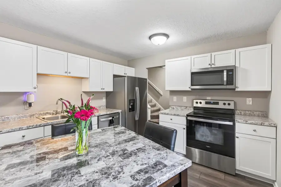 459 Mailand Court S, Maplewood, MN 55119 - #3