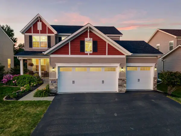 4971 Hamlet Avenue N, Oakdale, MN 55128