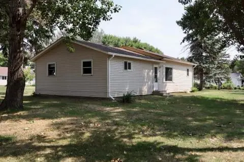 205 9th Avenue E, Lisbon, ND 58054 - #1