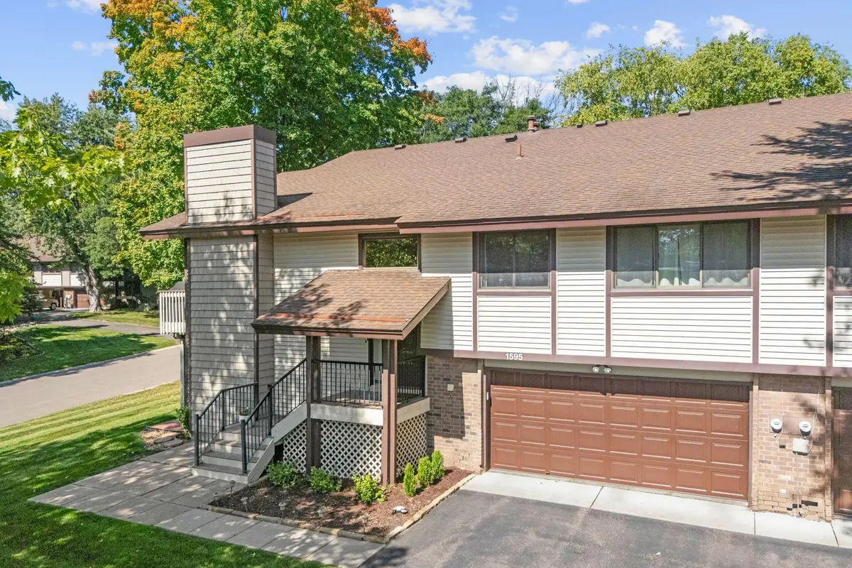 1595 Four Oaks Road, Eagan, MN 55121 - #1