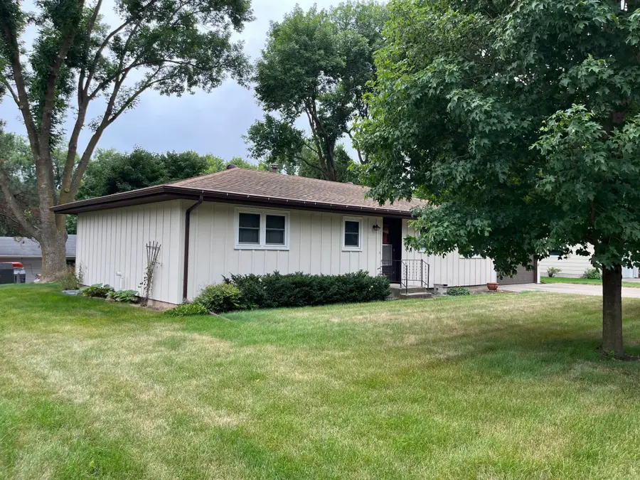 631 19th Street, Windom, MN 56101 - #2