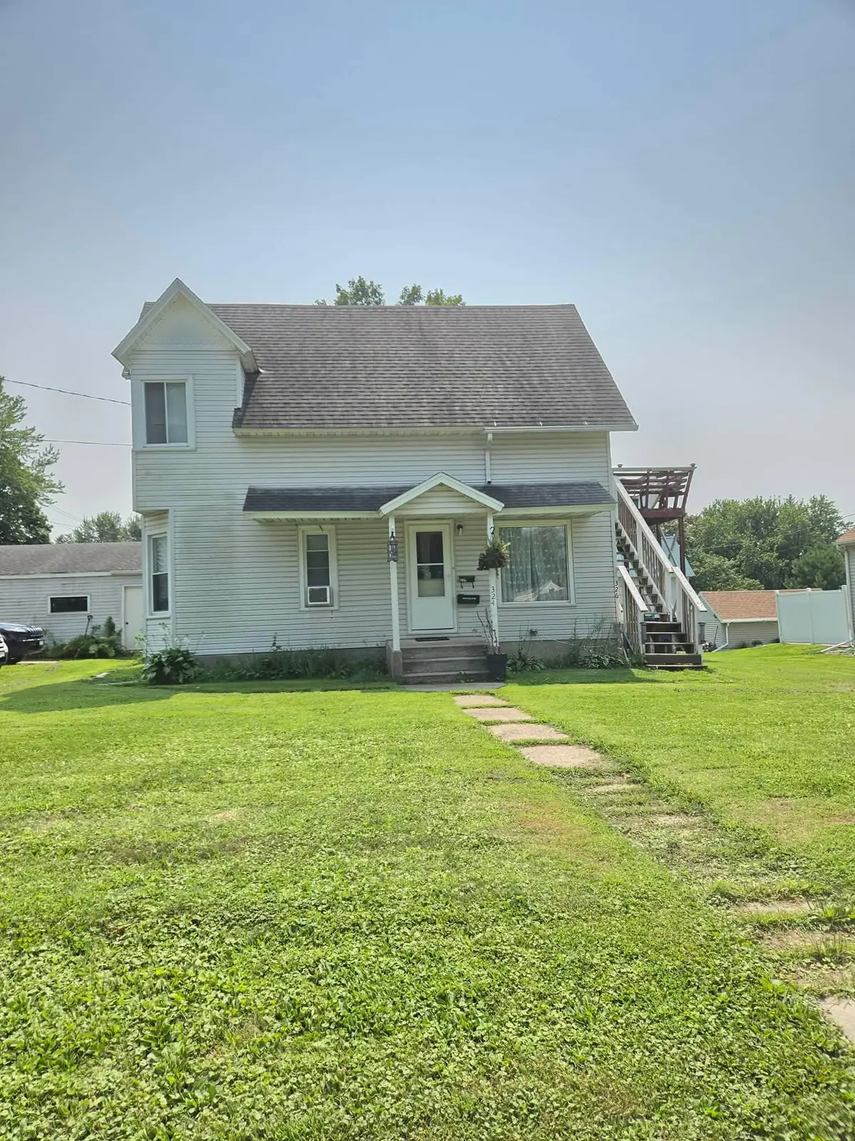 324 E 5th Street, Saint Charles, MN 55972 - #1