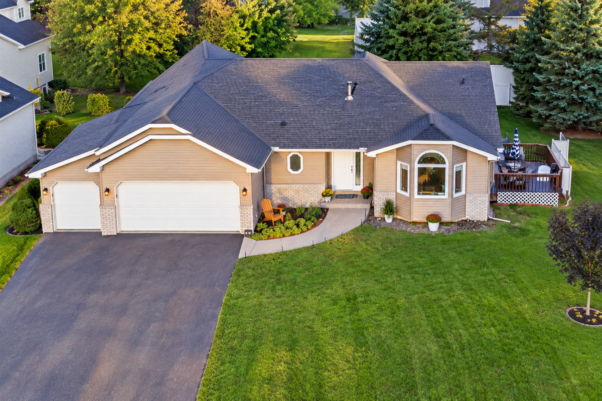 11561 Butternut Street Nw, Coon Rapids, MN 55448 - #1