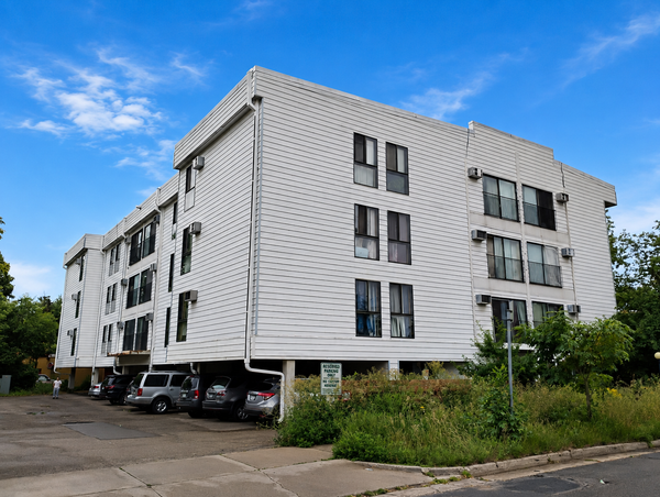 925 30th Avenue S #206, Minneapolis, MN 55406