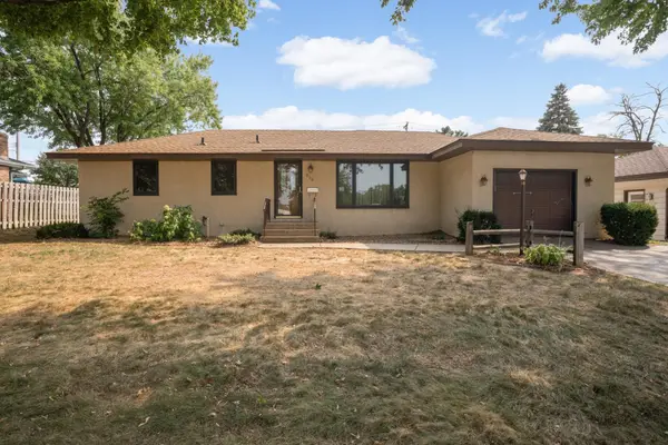 610 57th Avenue Ne, Fridley, MN 55432