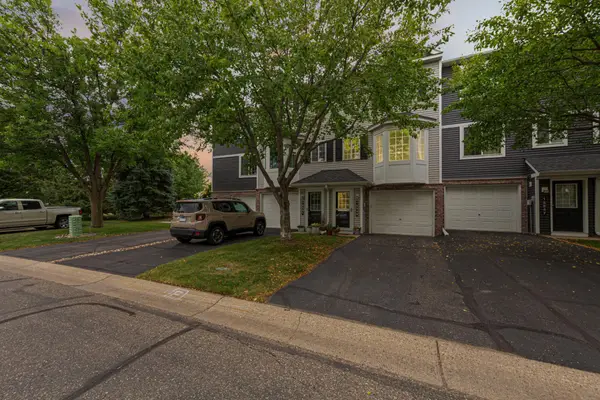 15549 Flyboat Lane #63, Apple Valley, MN 55124