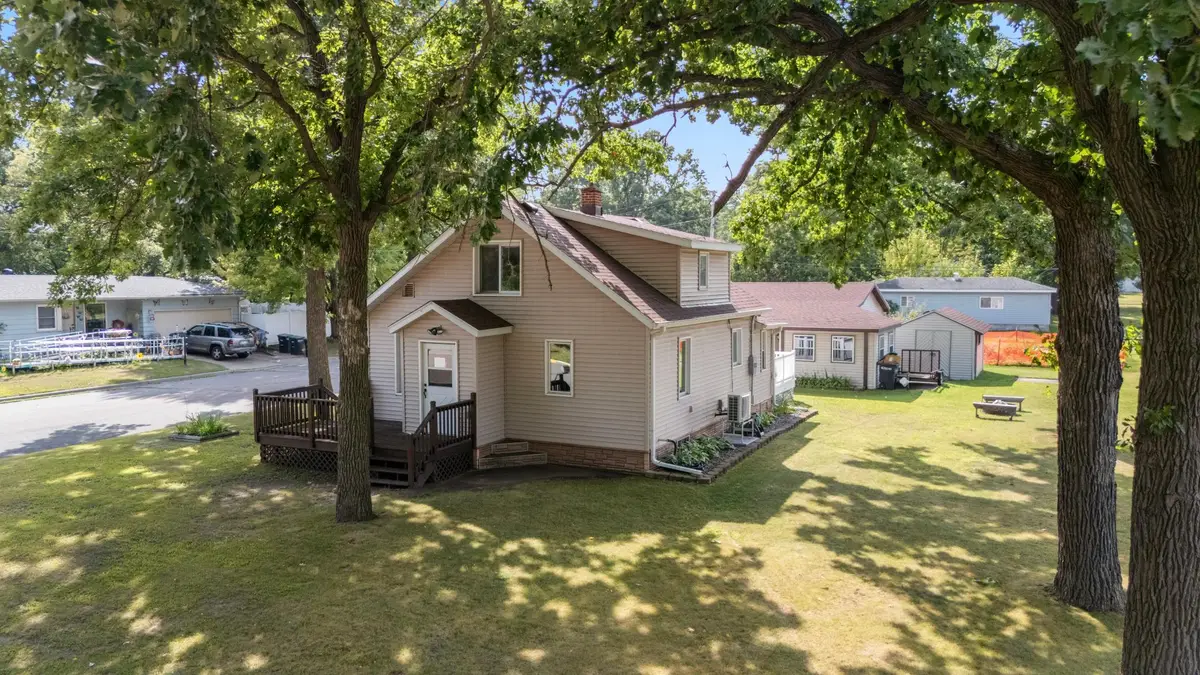 712 4th Street Sw, Little Falls, MN 56345 - #1