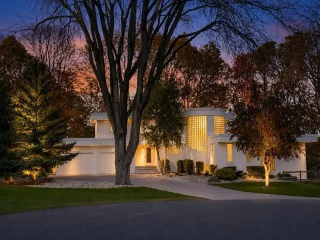 317 Meadow Woods Drive, Mankato, MN 56001 - #1