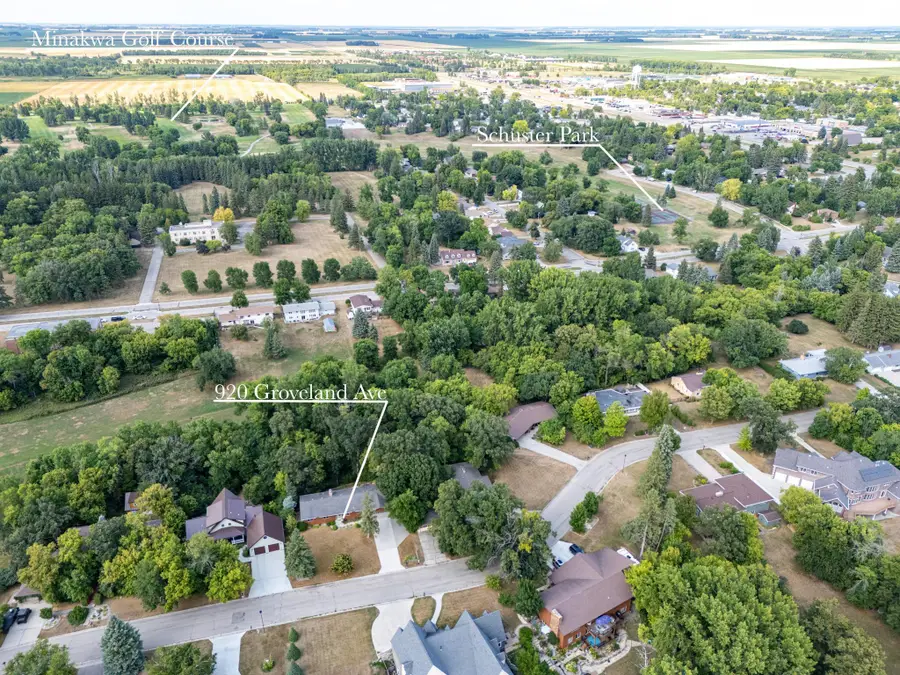 920 Groveland Avenue, Crookston, MN 56716 - #2