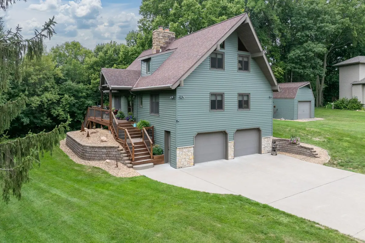 314 Meadow Woods Drive, Mankato, MN 56001 - #1
