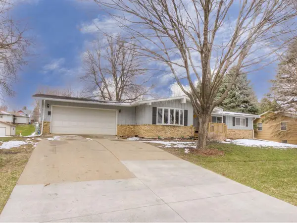 332 W 2nd Street, Waconia, MN 55387