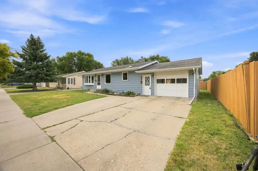 207 7th Avenue E, West Fargo, ND 58078 - #2