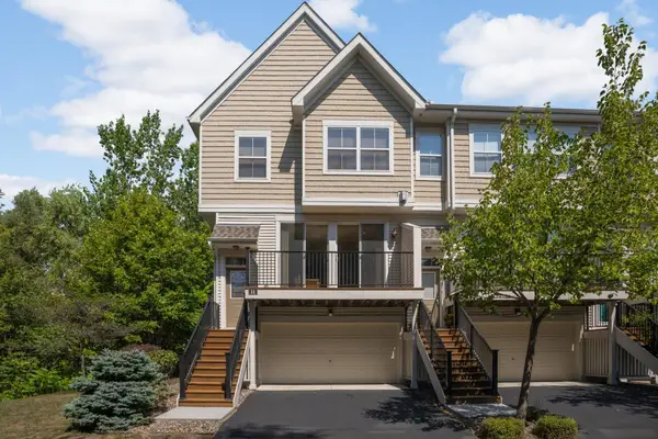 4725 Victor Path #11, Hugo, MN 55038