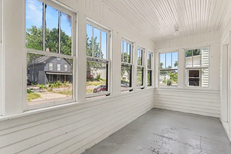498 Beaumont Street, Saint Paul, MN 55130 - #2