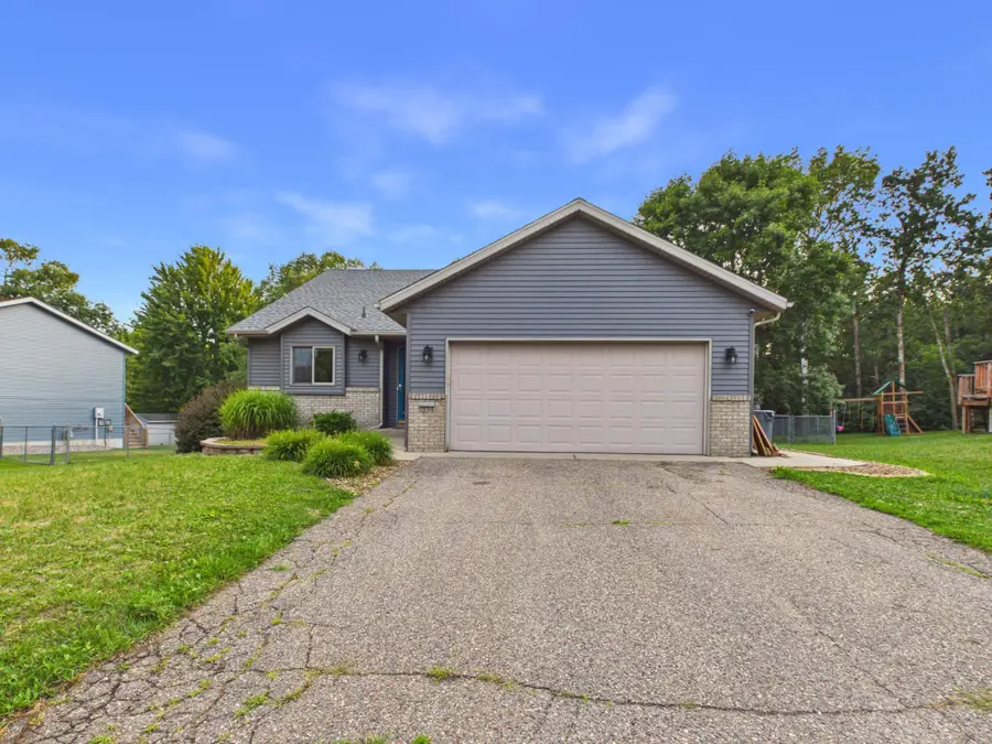 1104 Summit Way, Sauk Rapids, MN 56379 - #3