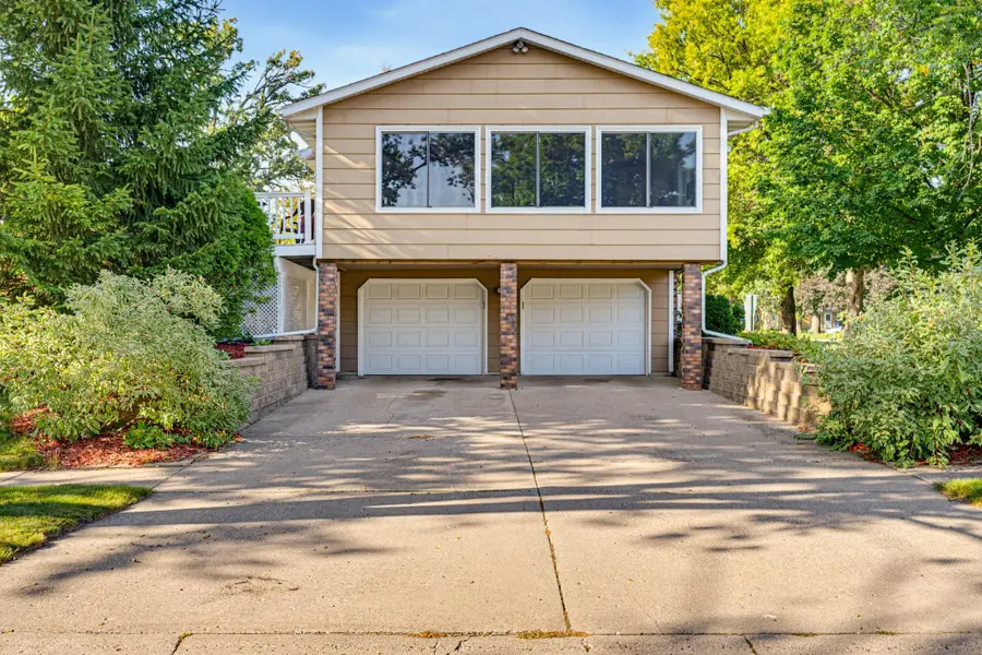 430 Lynn Road Sw, Hutchinson, MN 55350 - #3