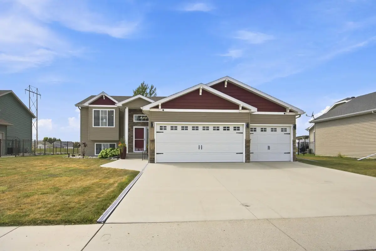 4801 Lavonne Court S, Fargo, ND 58104 - #1
