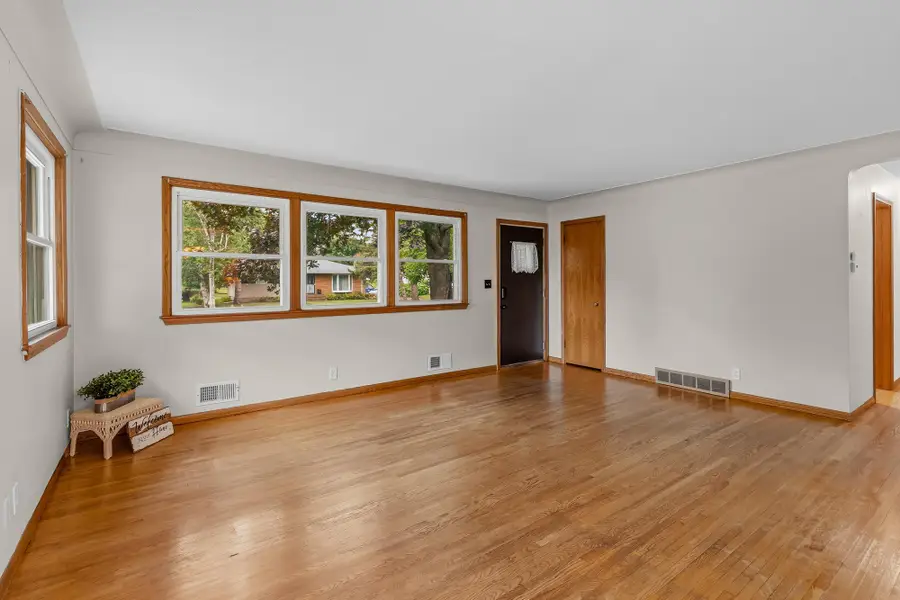 1843 Grant Road, Arden Hills, MN 55112 - #2