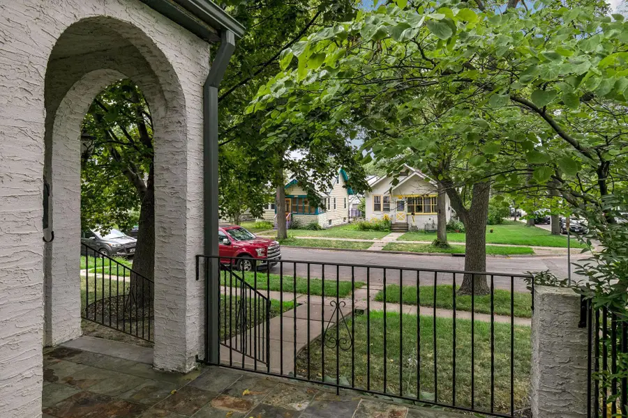422 Brimhall Street, Saint Paul, MN 55105 - #3