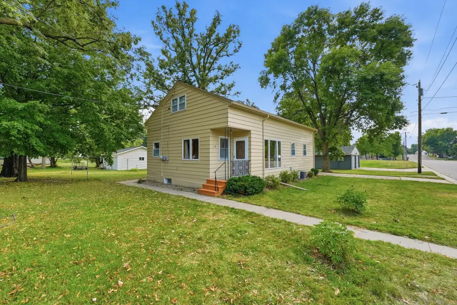 1018 8th Avenue E, Alexandria, MN 56308 - #3