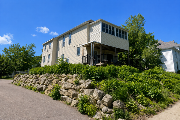306 King Street W, Saint Paul, MN 55107