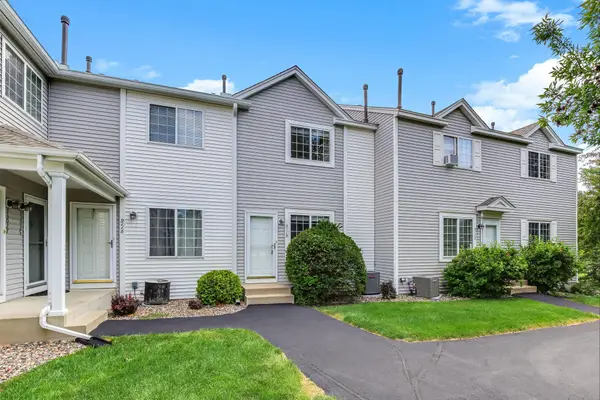 9118 Scarlet Globe Drive, Eden Prairie, MN 55347