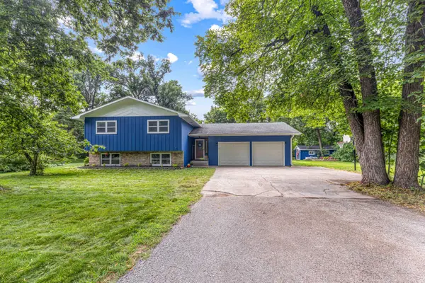 7407 Elm Court, Horace, ND 58047