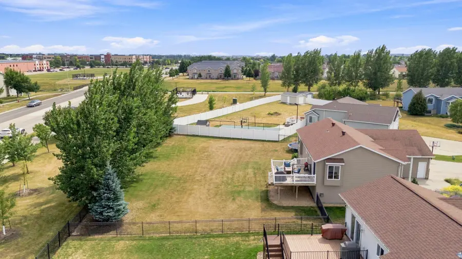 3760 Harrison Street S, Fargo, ND 58104 - #3