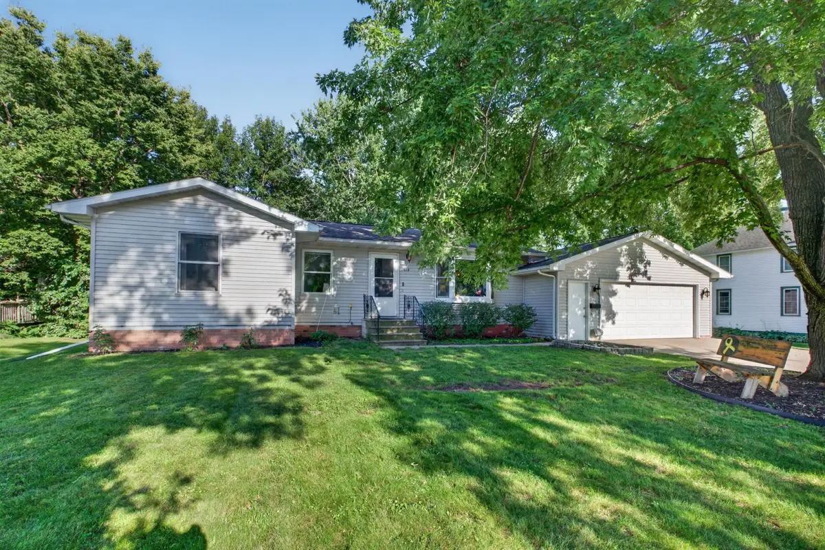 618 1st Street N, Waterville, MN 56096 - #1