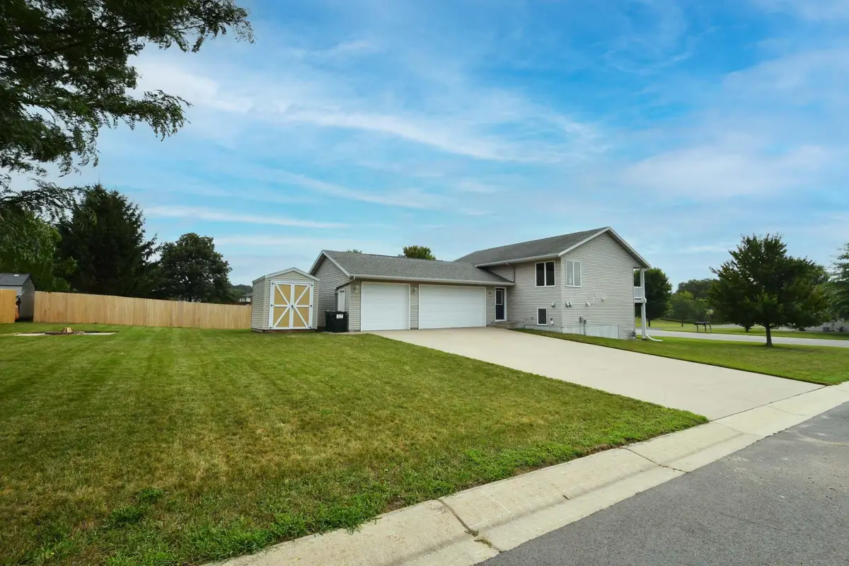 101 6th Avenue Ne, Elgin, MN 55932 - #1