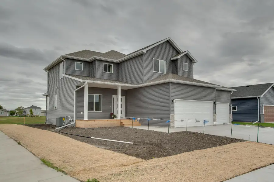 2534 Golden Lane S, Fargo, ND 58104 - #3