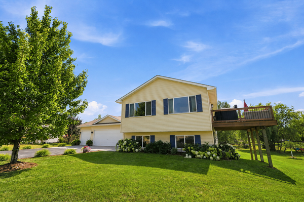 926 Steamboat Lane, Montrose, MN 55363