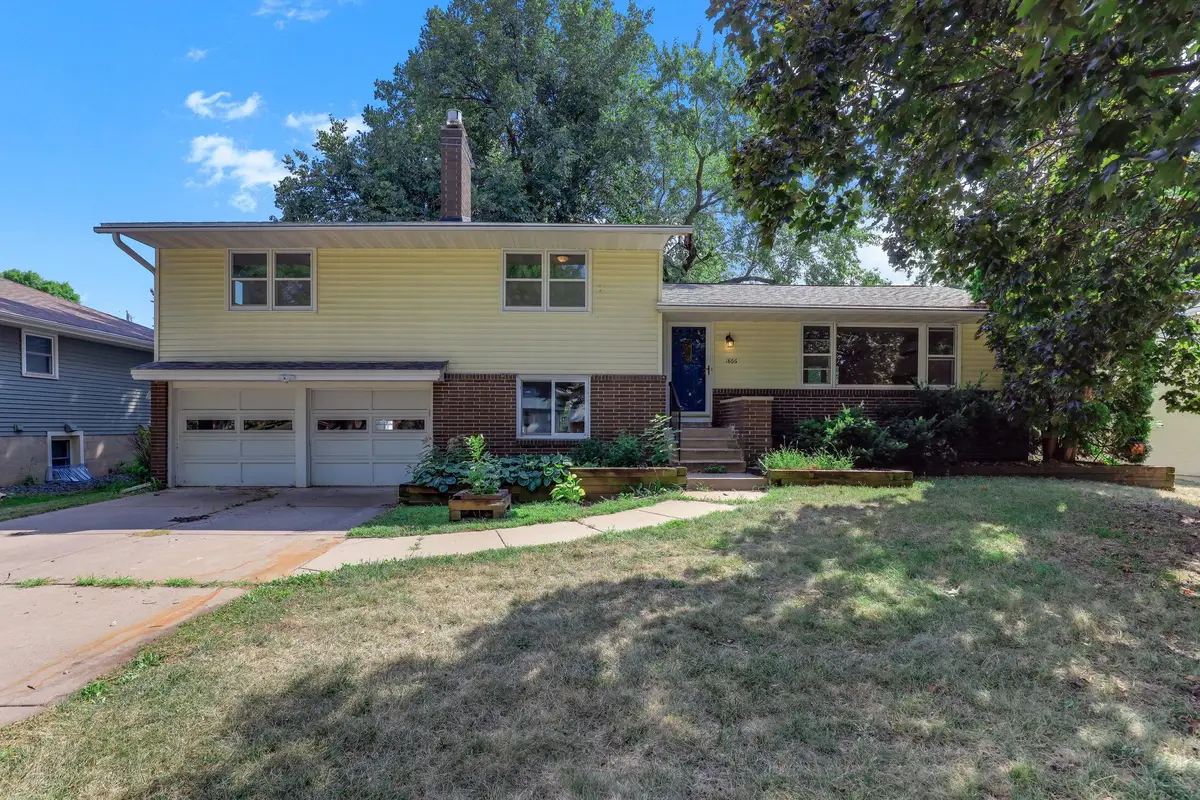 1866 Shryer Avenue W, Roseville, MN 55113 - #1