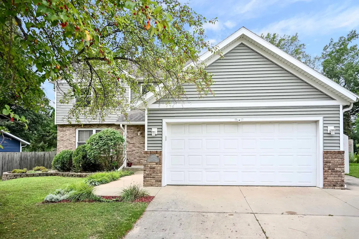 5825 Fairway Drive Nw, Rochester, MN 55901 - #1