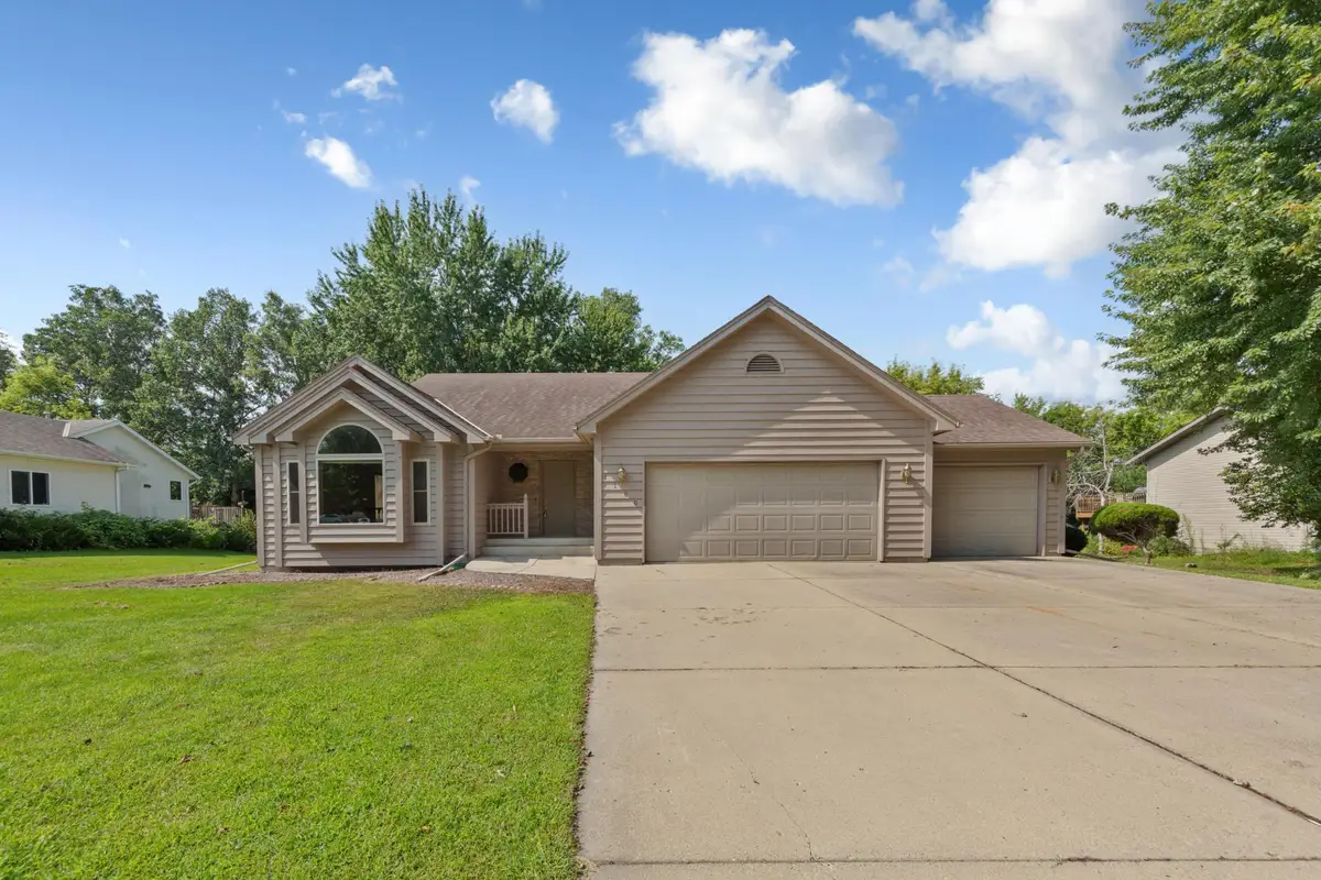 1160 Greenleaf Road, Owatonna, MN 55060 - #1