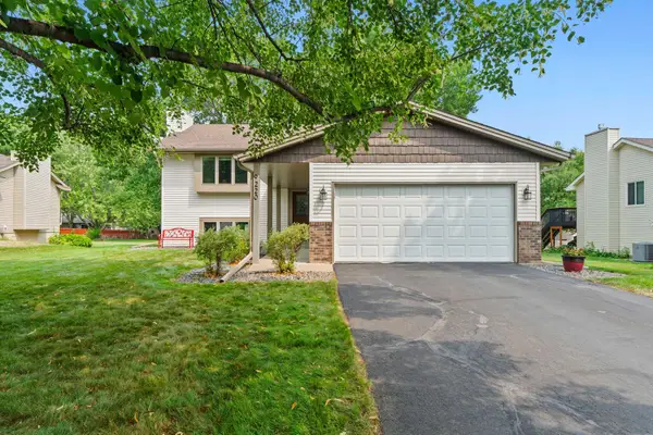 9220 Orchid Lane N, Maple Grove, MN 55369