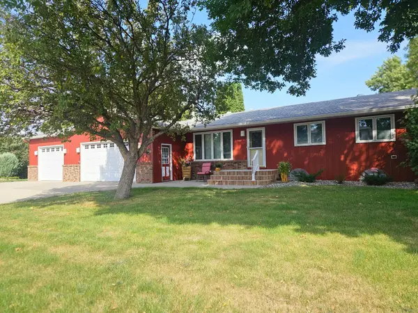 1710 7th Street N, Wahpeton, ND 58075