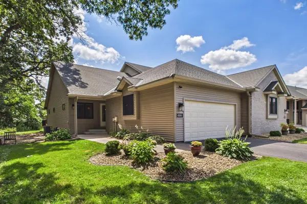 4201 93rd Avenue N, Brooklyn Park, MN 55443
