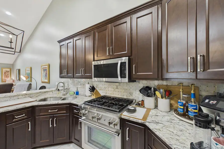 4201 93rd Avenue N, Brooklyn Park, MN 55443 - #2