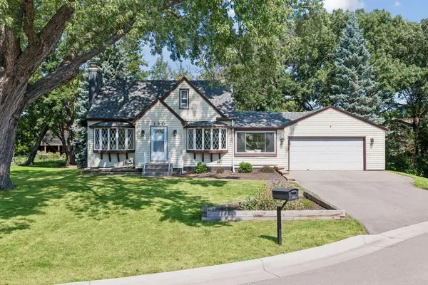 160 Mission Lane, Bloomington, MN 55420